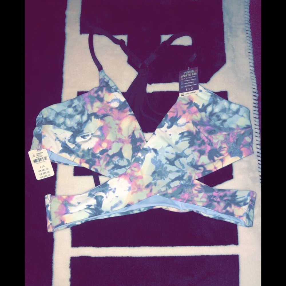 PINK Victoria Secret ULTIMATE Sports bra